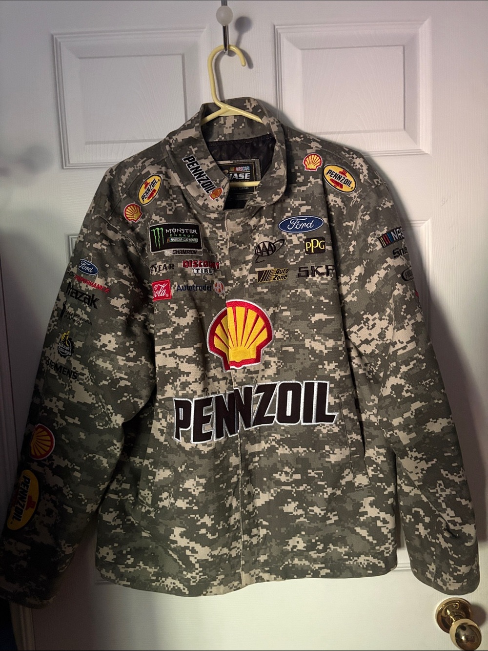 Chase Authentics Camo Jacket with Pennzoil & Shell Logos - Green
